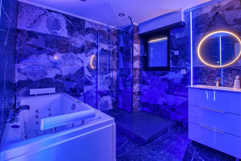 Appart Hotel Avec Sauna, Jacuzzi, 스트라스부르 외부 사진