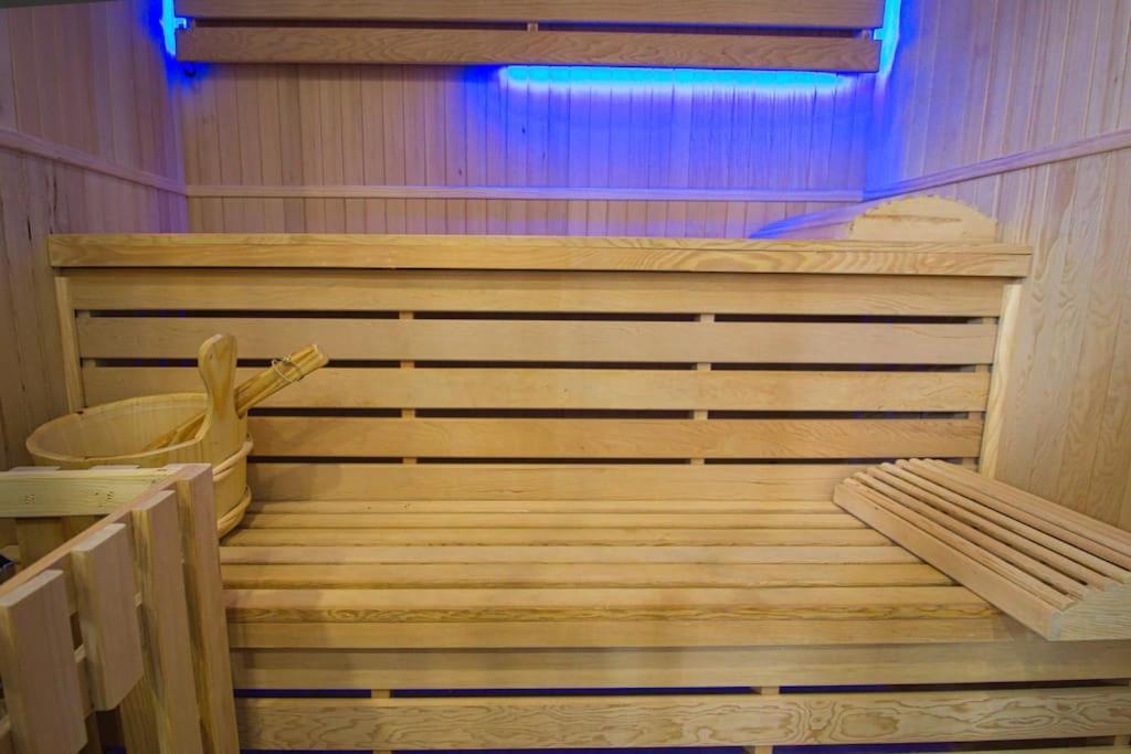 Appart Hotel Avec Sauna, Jacuzzi, 스트라스부르 외부 사진